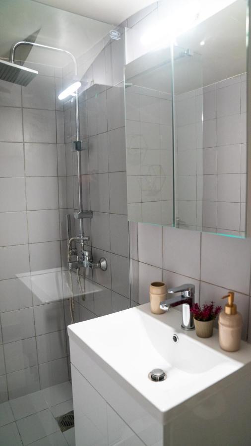 Lux Garden Apartment Near Acropolis In The Heart Of Athènes Extérieur photo